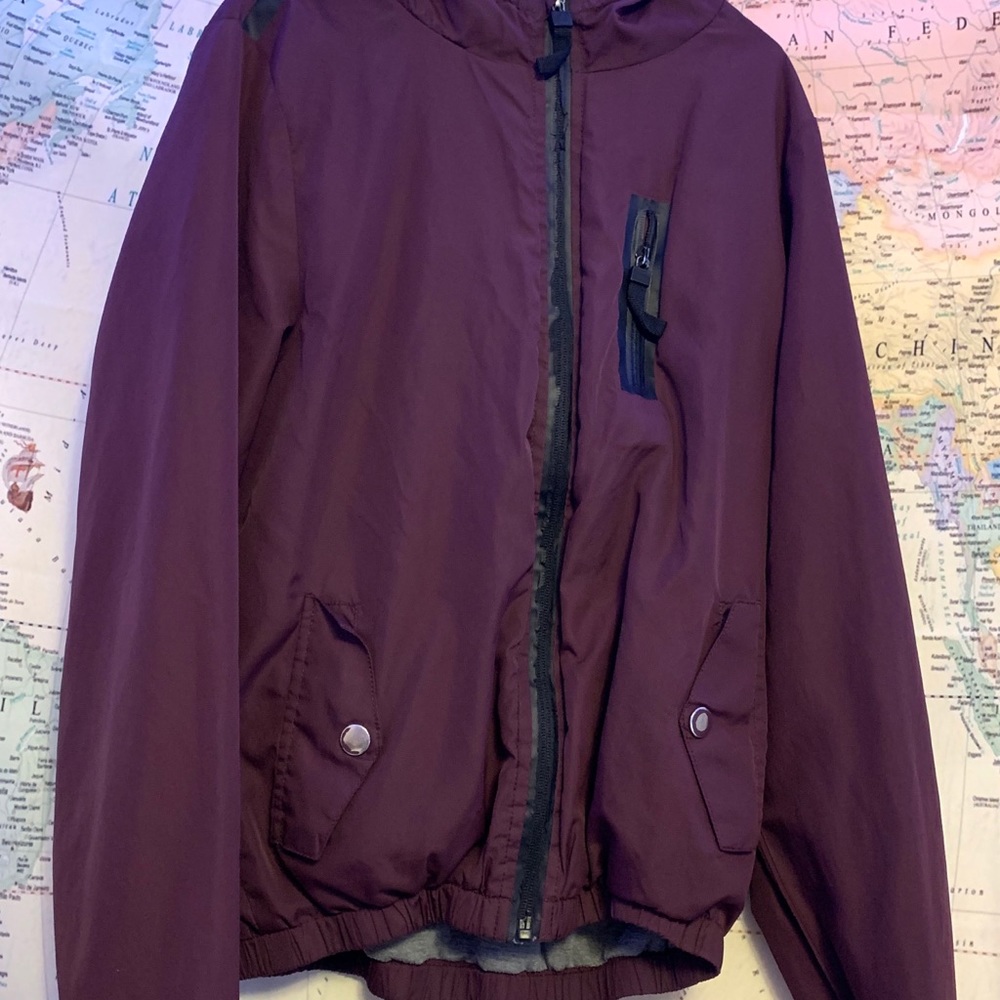 MAROON WIND BRAKER JACKET